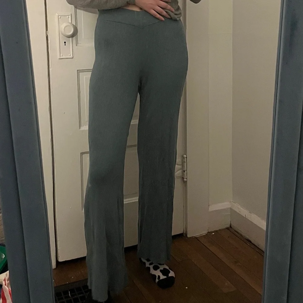 Green Sweater Lounge Pants - Picture 2 of 4